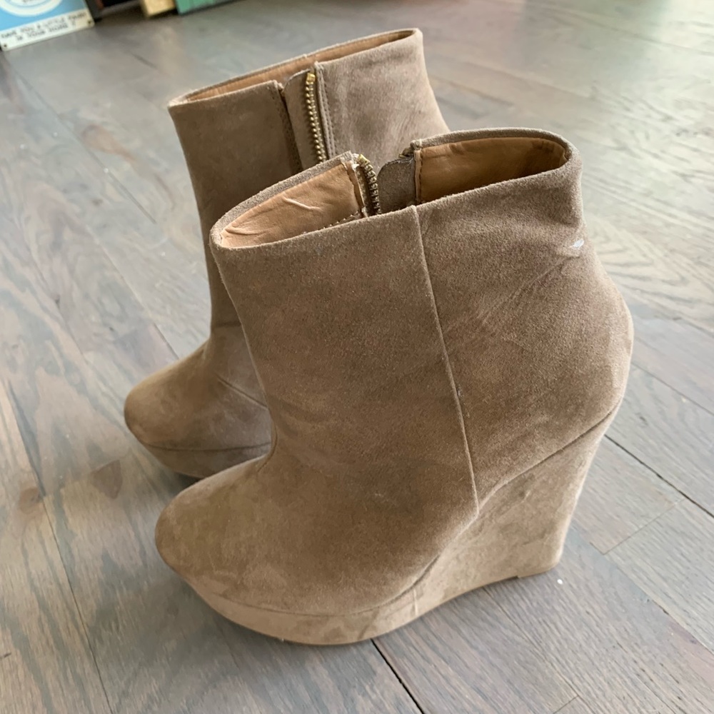 Aldo wedge booties